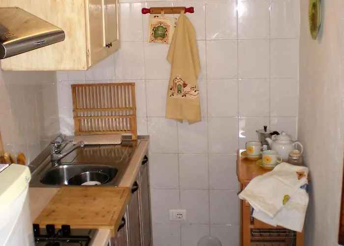 In With Pool Cortona