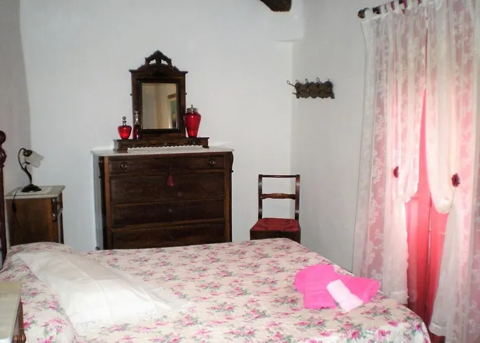 In With Pool Holiday home